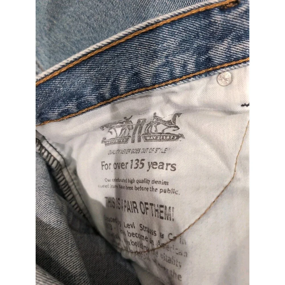 LEVI'S 505 MEN'S JEANS SIZE 36X34 Blue Straight Regular Light Wash EUC